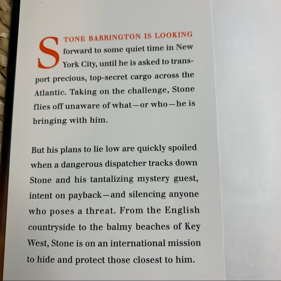 A Safe House - A Novel by Stuart Woods - Picture 9 of 10